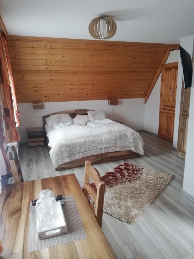 فندق Pansion House Prijeboj Plitvička Jezera المظهر الخارجي الصورة